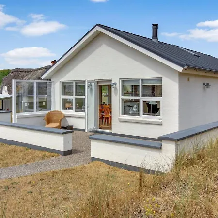 Ristana - 100m From The Sea By Interhome