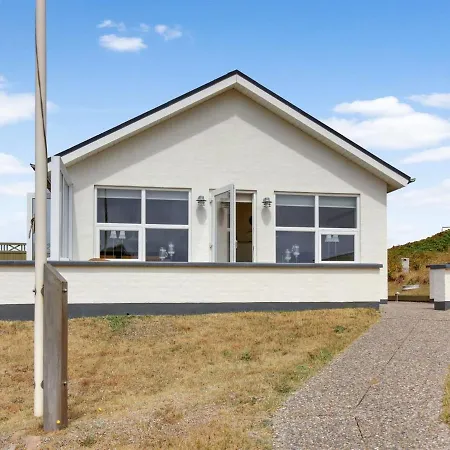 Ristana - 100m From The Sea By Interhome
